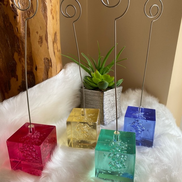 Picture or note holder. - Picture 2 of 4